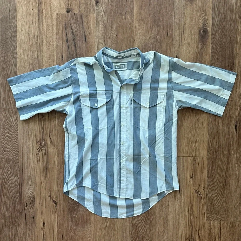 Vintage Levi's Silver Label Mens Striped‎ Short Sleeve Button Down Shirt Gray